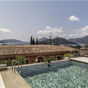 5 bedroom villa with infinity pool on Lefkada, sleeps up to 14